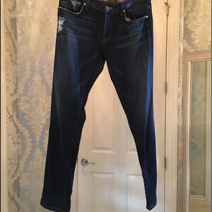 LIGHTLY DESTRESSED Denim 